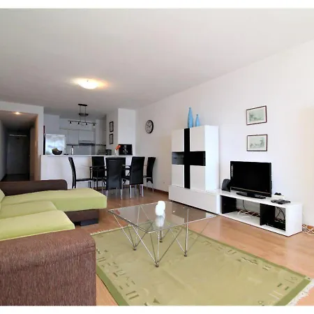 Front Sea In Praia Formosa Apartment Funchal (Madeira)